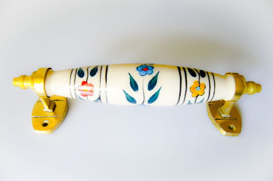 Ceramic handle