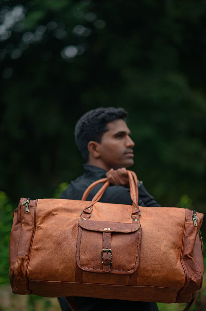 Handmade Leather Travel Duffle Bag for Men1